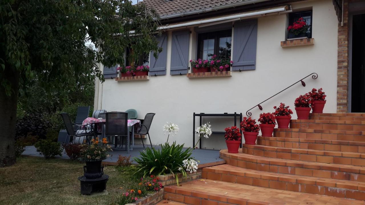 Le Petit Chateau Saint-Martin-Saint-Firmin Exterior photo